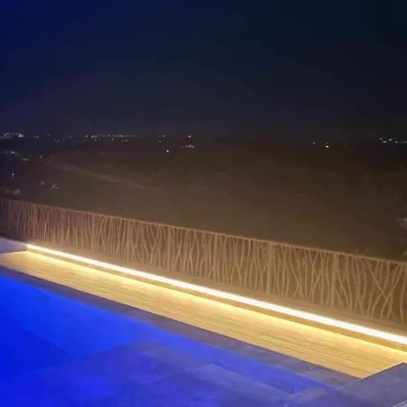 De Luxe, Spa, Piscine, Entre Et Montagne *