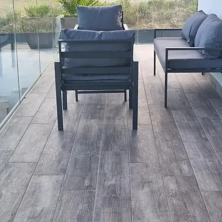 Couette-café De Luxe, Spa, Piscine, Entre Et Montagne *