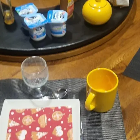 De Luxe, Spa, Piscine, Entre Et Montagne Couette-café *